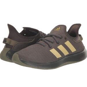 Adidas Women's Cloud Foam Sneaker